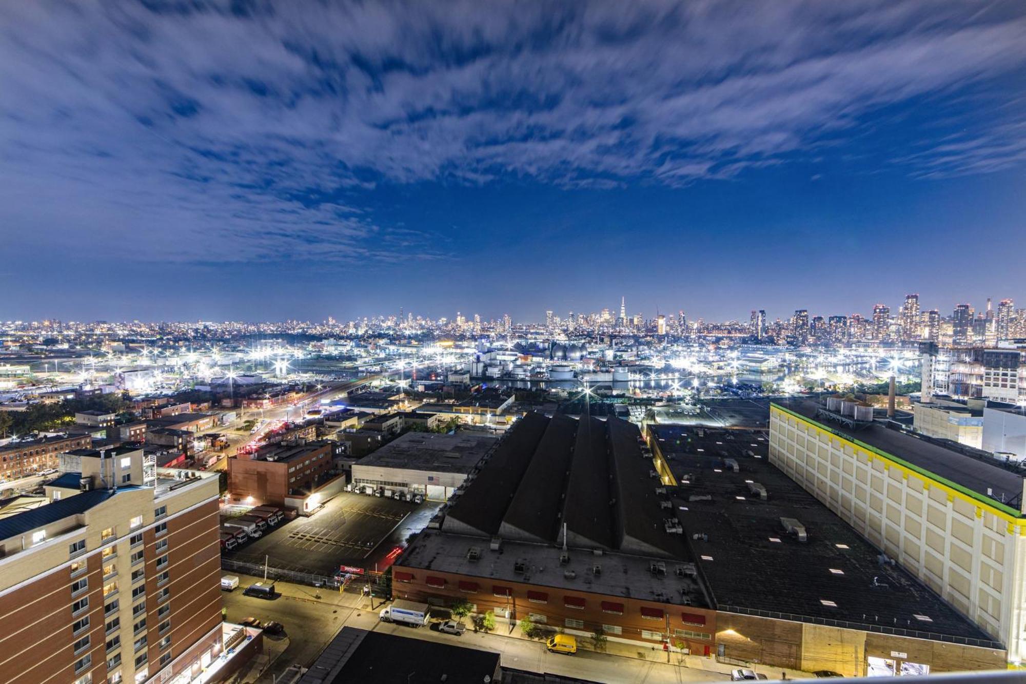 Holiday Inn Express Long Island City E - New York By Ihg المظهر الخارجي الصورة