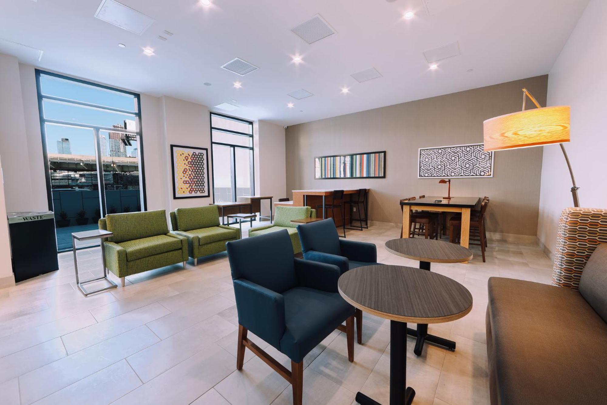 Holiday Inn Express Long Island City E - New York By Ihg المظهر الخارجي الصورة