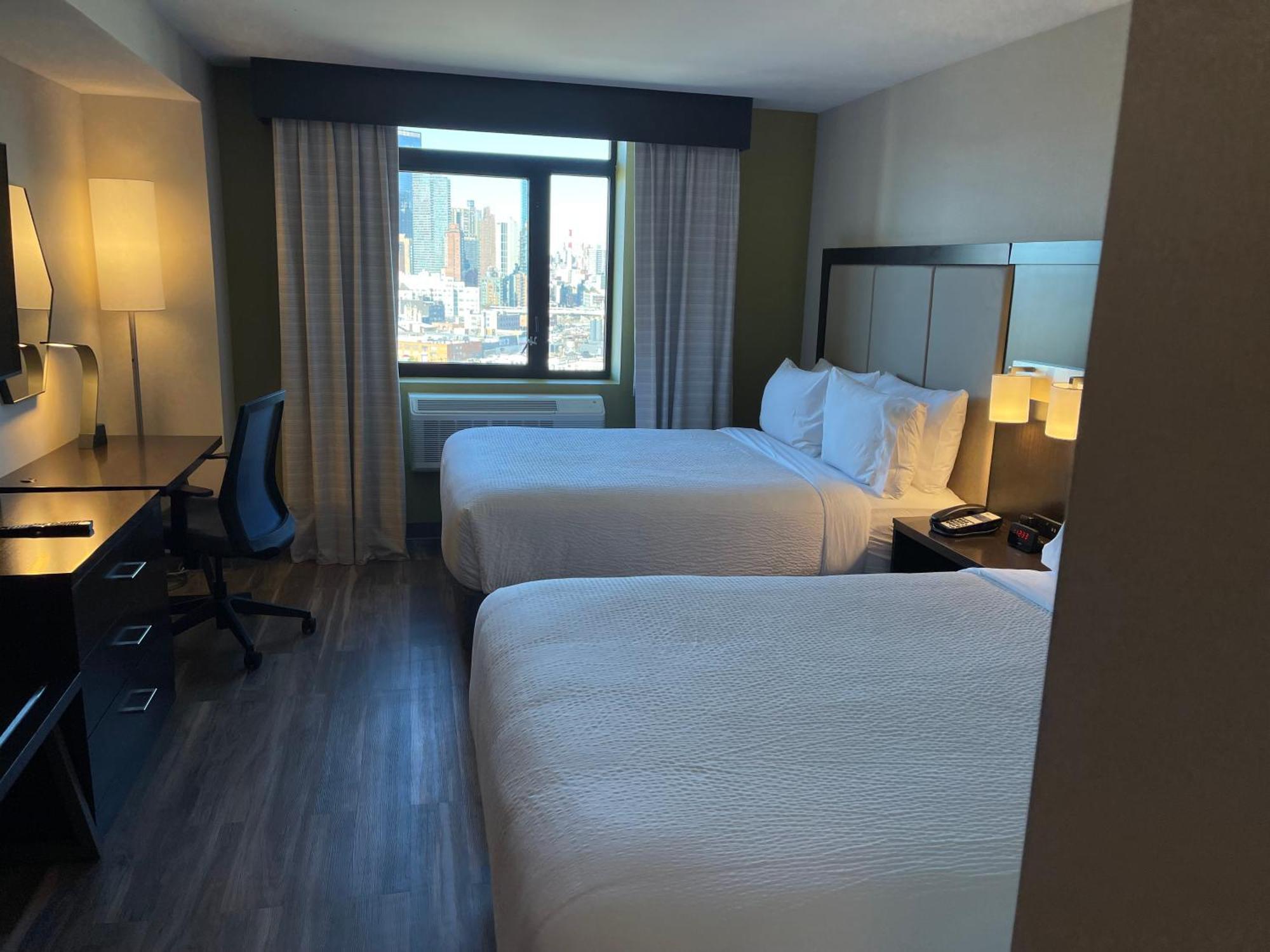 Holiday Inn Express Long Island City E - New York By Ihg المظهر الخارجي الصورة