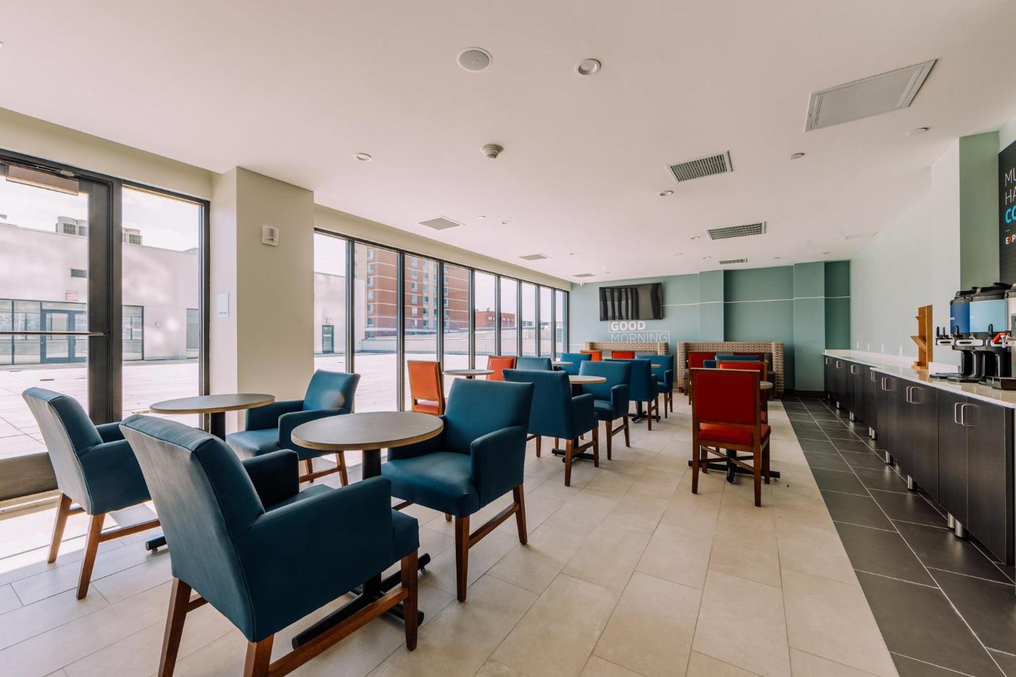 Holiday Inn Express Long Island City E - New York By Ihg المظهر الخارجي الصورة